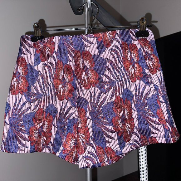 Zara High Rise Floral Shorts, Size M, NWT - Picture 1 of 4